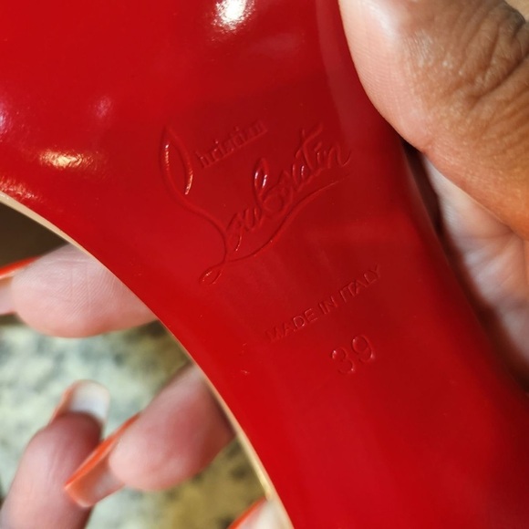 New Christian Louboutin Astrid Pump in Nude Patent Leather Size 39 100mm - Picture 10 of 12